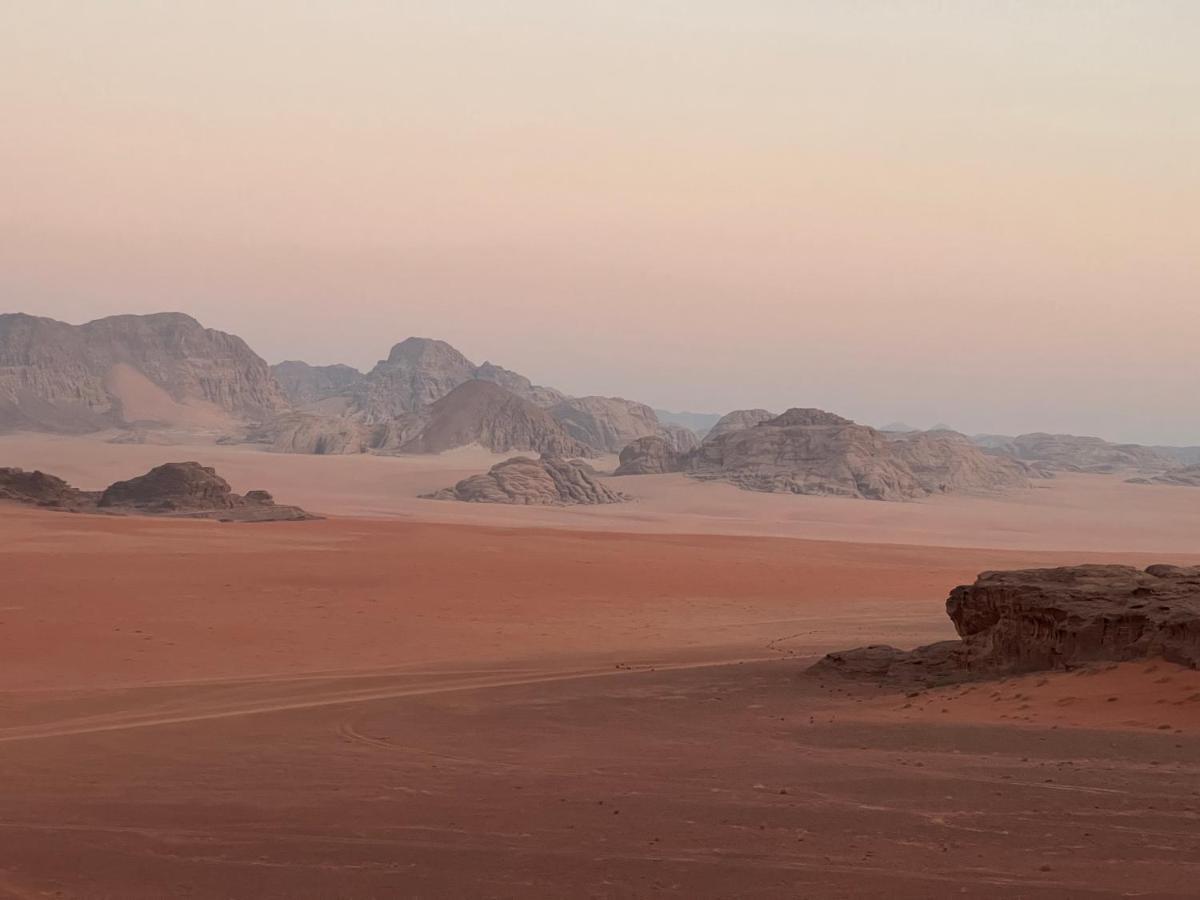 Wadi Rum Bedouin Experience Including Dinner And Breakfast المظهر الخارجي الصورة