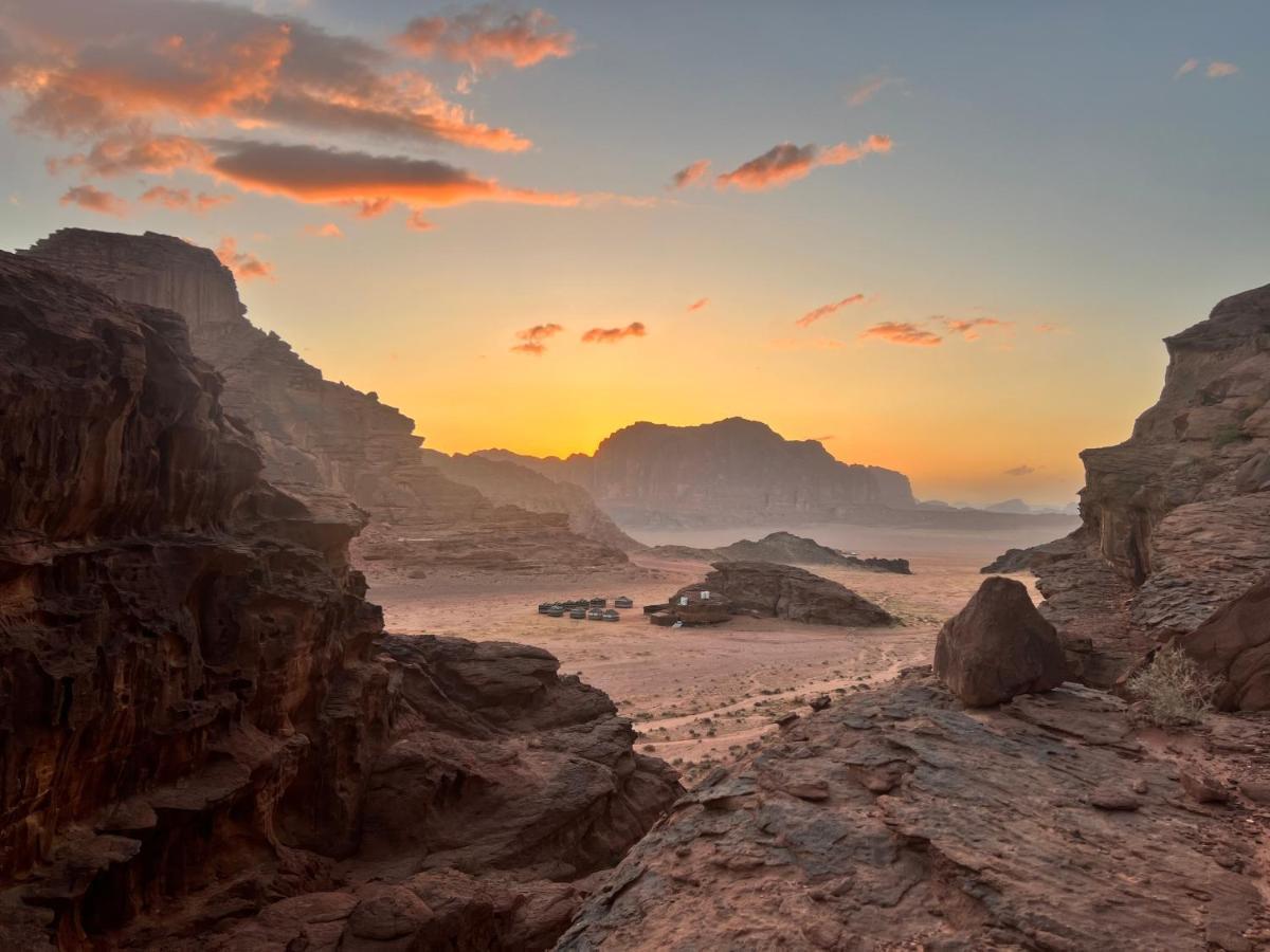 Wadi Rum Bedouin Experience Including Dinner And Breakfast المظهر الخارجي الصورة